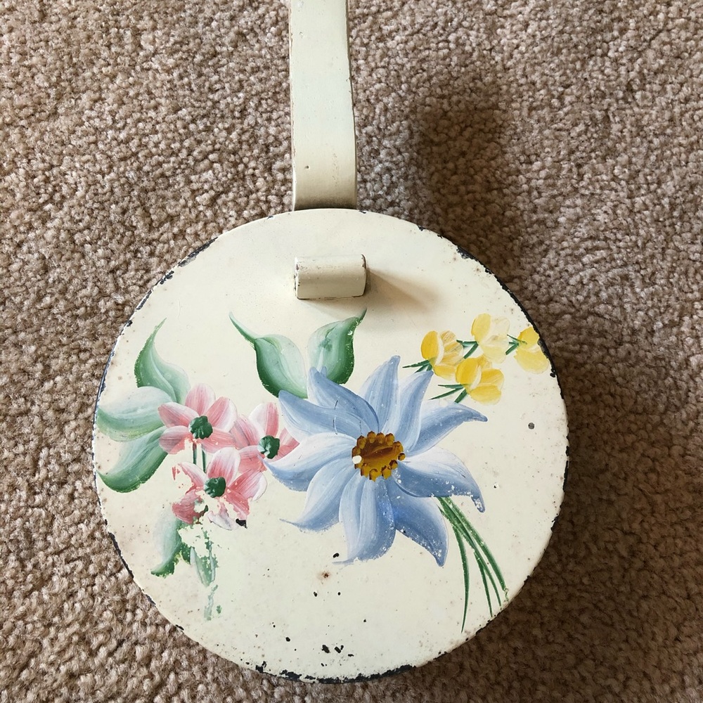 Vintage crumb catcher